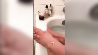 اوسخ كلام سكس وتهيج سكس مصر  مع المموس السعوديه نجوي الهايجه ام رجلين جامده اللبوه شرموطه نيك في نفسها عايزه زبير يضبطها
