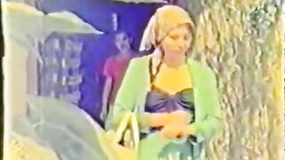 افلام سكس قديم حصري  سكس مصر موقع شراميط العرب القحبه طلعت رحله مع جوز صاحبتها الزبير عشان يمتع كسها و يكيفها نيك