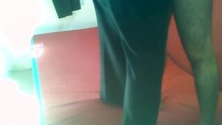 ممدوح العنتيل الهايج صاحب الكافيه  سكس مصر عامل اوضه يفشخ فيها النسوان الهايج المموس اتغفلت و اتصورت فيديو وهي ملط
