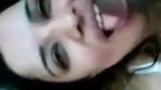 المموس الحيحانه طلبت  سكس مصر من عشيقها يصورها فيديو وهي مفشوخ نيك في كسها و حاطط زبر الكبير في بوقها قحبه مصريه