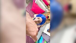 جوني الزبير رابط القحبه تاله الحيحانه من رقبتها زي الكلبه  سكس مصر و مخليها قعده تحت رجلوا تلحس و تمص في زبر و بضانوا