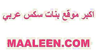 عنتيل الجيزه الفاجر جايب المموس مكتف ايدها و عمال يضربها علي وشها و يعصر في بزازها مسكه فلقس طيزها و نكها بعنف xxnxx