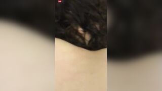المموس المربربه لبس قميص نوم شبك اسود مفتوح من عند كسها اللبوه مفلقس طيزها المربربه و الفحل ماسكها فاشخ كسها xnxxمصري