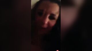 القحبه حنان الهايجه ام كس شرقان راحت اوردار ل زبون سكس مصري  سعودي  اللبوه بتصور نفسها وهي قعده فوق زبر فشخ كسها