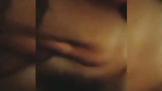 الجزء التالت المموس واقفت انوا يمشي زبر علي شفايف  سكس مصري كسها فضلت تفرك بكسها الهايج لحد ما طير لبنوا و ارتاح