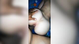 الشرموطه مرام السوريا ام طيز مربربه مفلقس طيزها في الوضع سكس مصري  الفرنساوي و الفحل وراحا حاشر زبر الكبير كله في كسها