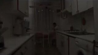 اللبوه الممحونه مرات الاب دخلت علي ابن جوزها كان قاعد مضايق حب سكس مصري ت تغير المود طلعت بزازها من القميص و خلاتوا فشخ كسها