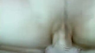 الديوث الخول خد مراته المموس ل صاحبوا الزبير ينكها و  سكس مصري يمتع كسها الشرقان اللبوه مفشوخه نيك و الديوث بيصورها