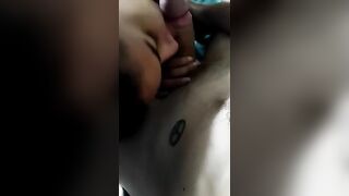 المموس الهايجه مرات البواب طلعت تنظف شقة سيدها بس هو سكس مصري  كان دماغوا ينكها و يدوق كسها فلقس طيزها و فشخها نيك