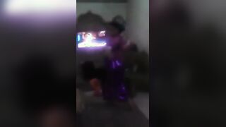 المعلم صبحي شقط ام شهد المموس وخدها علي شقتوا عمل احلا لي سكس مصري له حمراء اللبوه لبس بدلة نانسي و بترقص احلي رقص شرقي