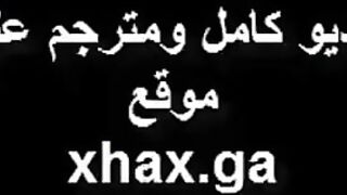 مدير الشركه الزبير مسك السكريتره المموس المربربه رفعها علي المكتب  سكس مصري و نزل نيك في كسها المنفوخ وبزازها الكبيره عماله تتهز