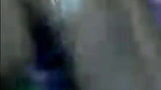 متناكه هايجه كبيره في السن بتكلم عشيقها فيديو كوول بتفرجوا علي كسها الشرقان وهي بتضرب سبعه ونص و بتنزل لبنها xxnxx