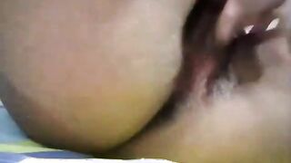 القحبه الحيحانه نهاد بتصور كسها الشرقان فيديو وهي عماله ت سكس مصري فرك في كسها المشعر و تنزل لبنها  علي صباعها و تلحسوا