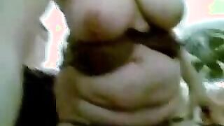 مريم القحبه السوريا الهايجه بتصور نفسها فيديو ل صاحبها المص سكس مصري ري بتفرجوا علي جمال كسها المنفوخ و هي بتضرب سبعه ونص