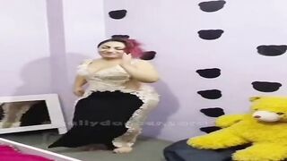 المتناكه وفاء المموس المصريه بتصور نفسها فيديو ل حبيبها وهي لبس بدلة  سكس مصري رقص فاجره و بترقص احلي رقص بلدي ممكن تشوفوا في حياتك